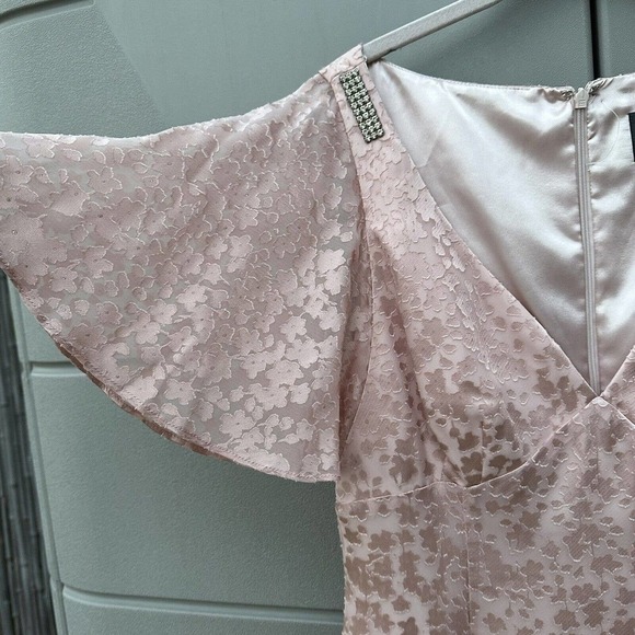 Adrianna Papell Women's blush pink Satin Burnout flutter sleeves midi Dress 10 - Picture 4 of 16